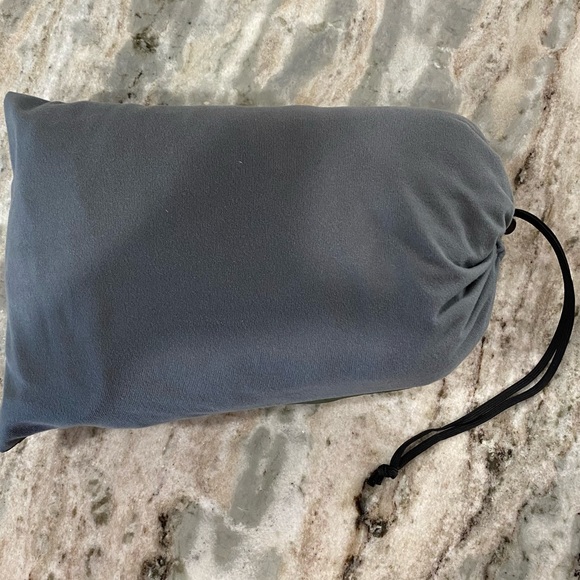 Mountain Hardwear Escape Insulated Pullover - Picture 8 of 8